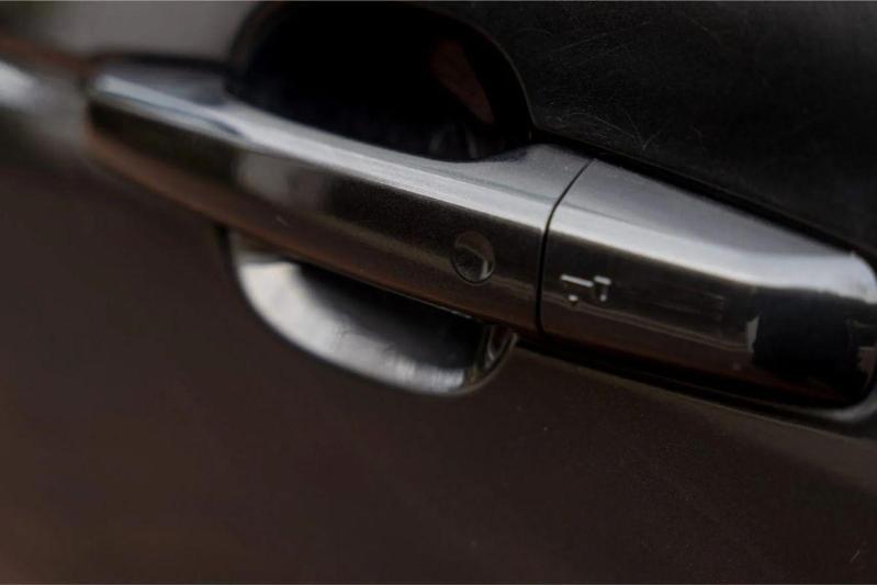 Car Thumb